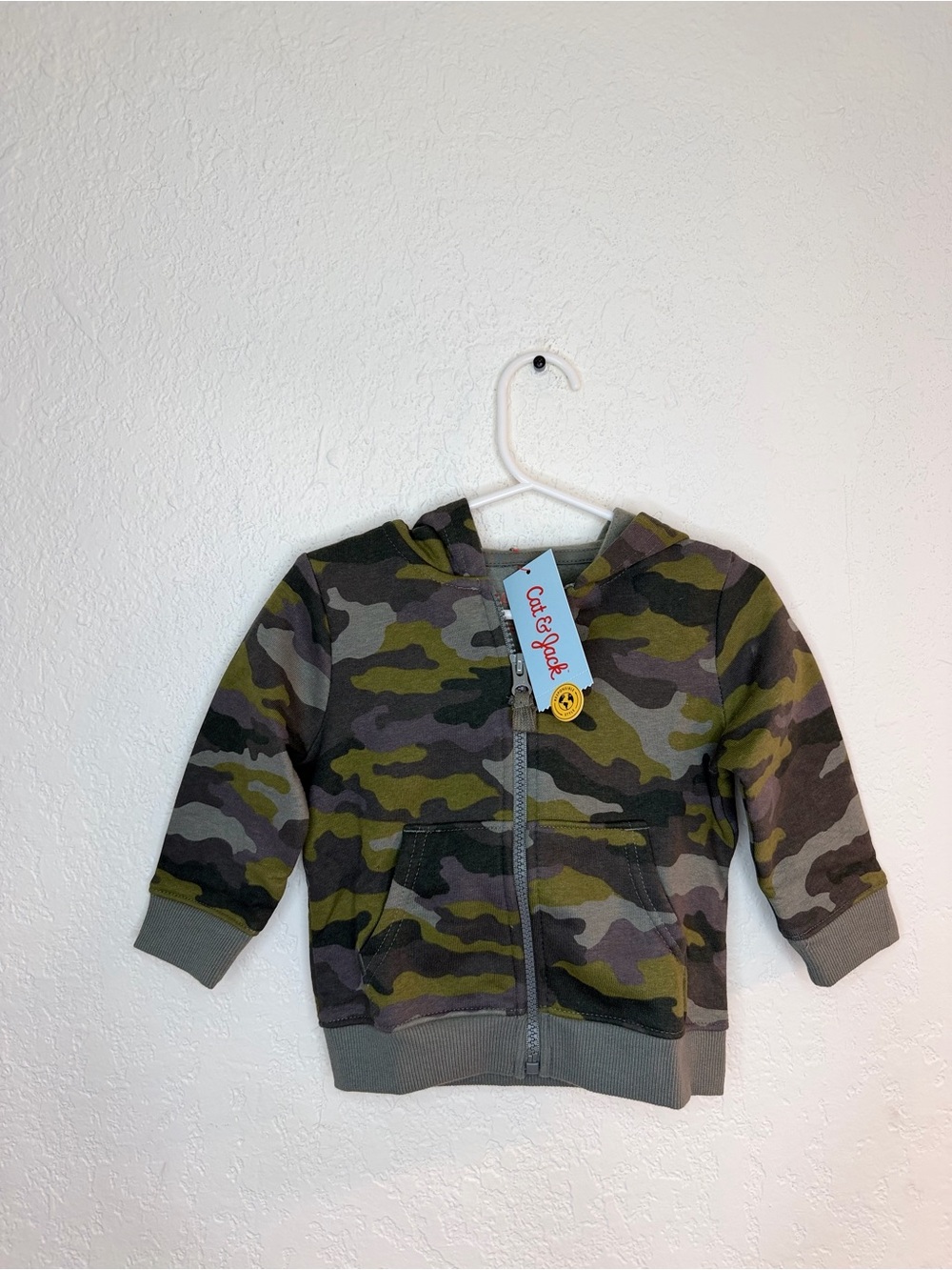 Cat & Jack Kids Camo Zip Jacket NWT in Green & Black